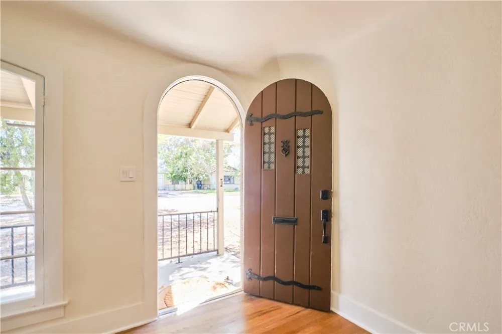 3045 Cedar Riverside, CA 92501
