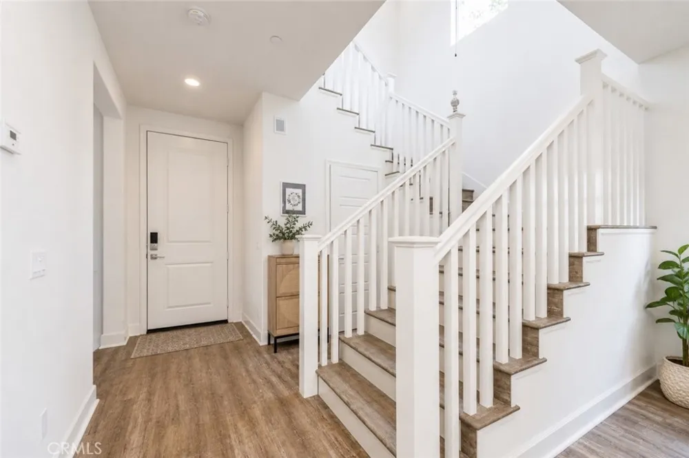 36 Lilac Lake Forest, CA 92630