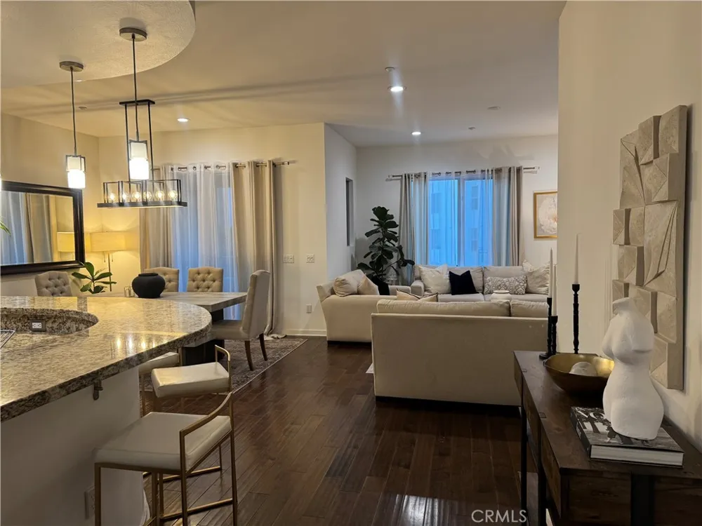 21 Gramercy #218 Irvine, CA 92612