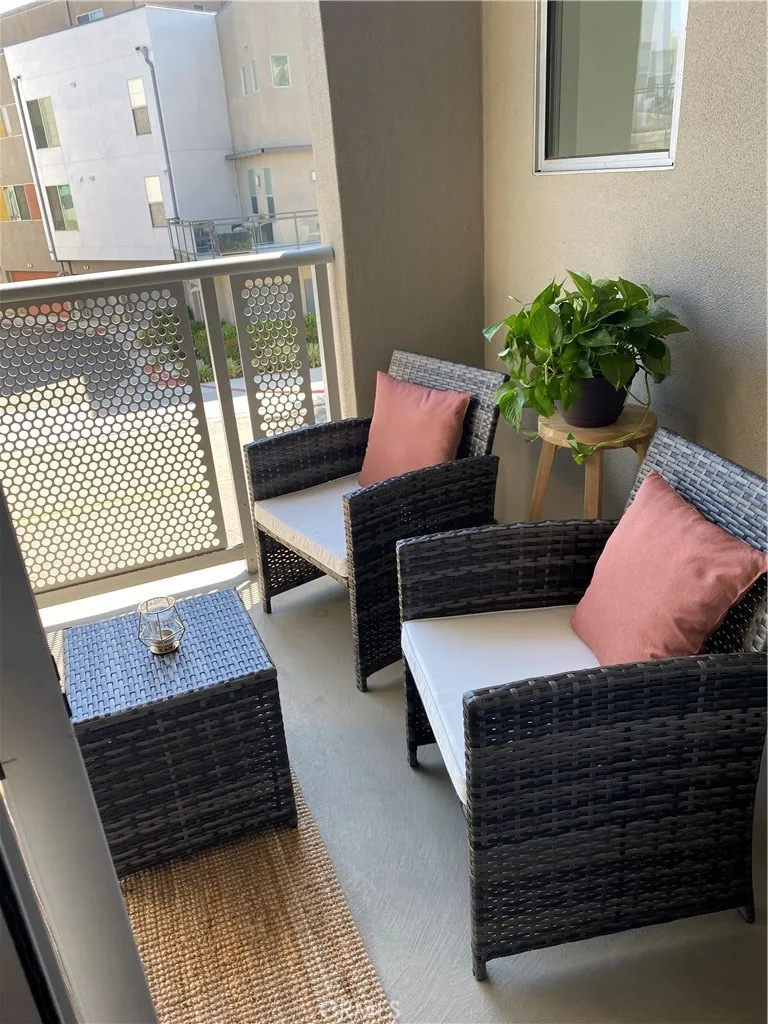 21 Gramercy #218 Irvine, CA 92612