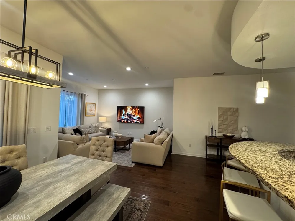 21 Gramercy #218 Irvine, CA 92612