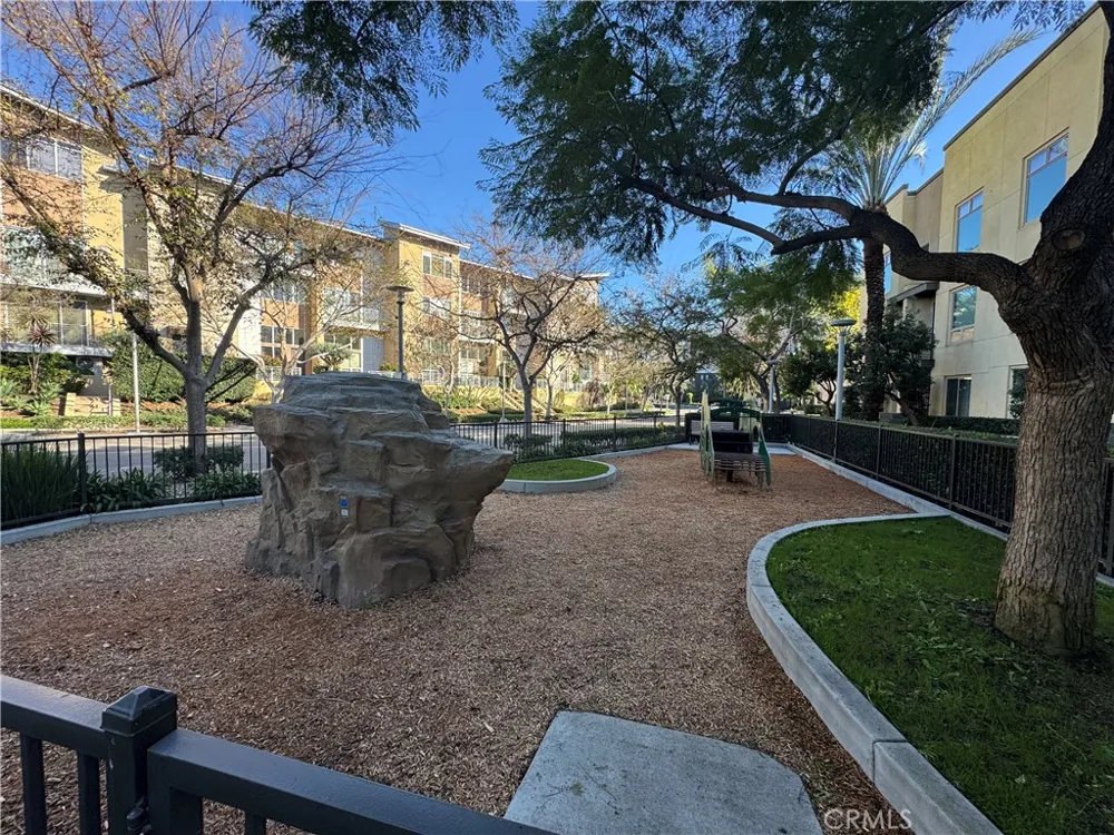 21 Gramercy #218 Irvine, CA 92612