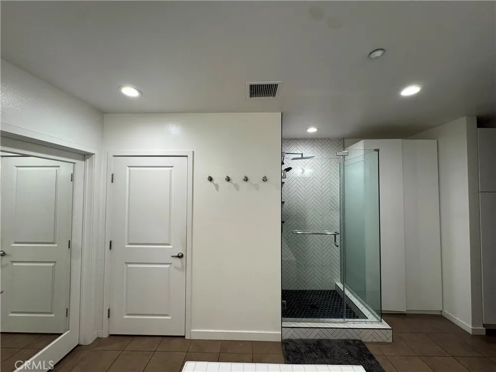 21 Gramercy #218 Irvine, CA 92612