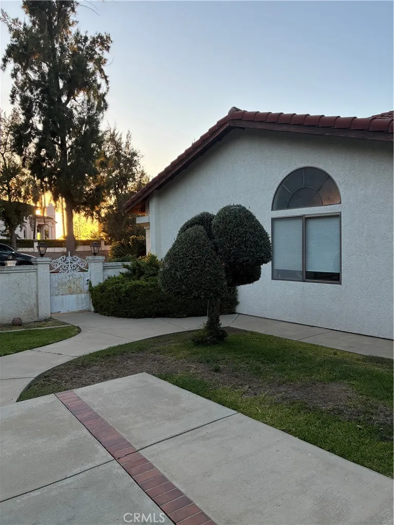674 Radbury Diamond Bar, CA 91765