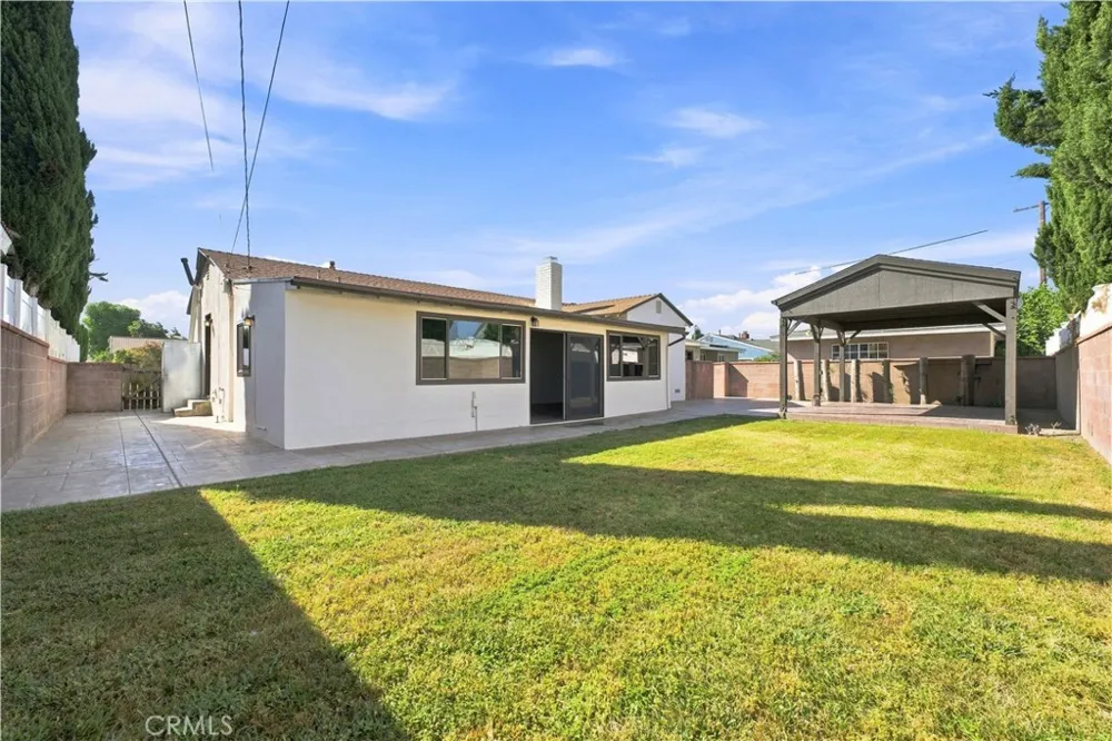 10255 Newville Avenue Downey, CA 90241