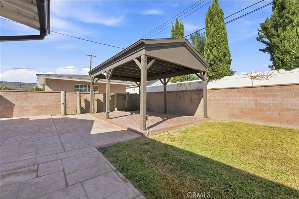 10255 Newville Avenue Downey, CA 90241