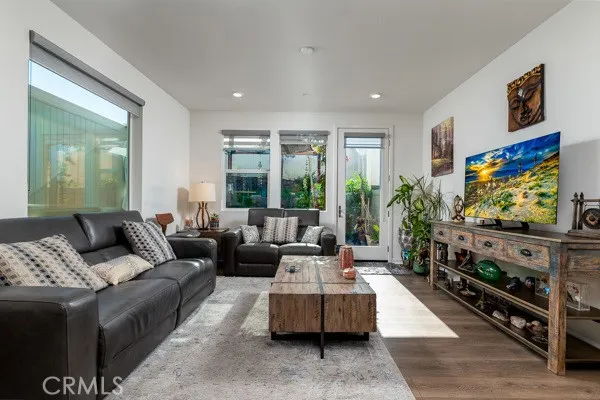24317 Sonieta Court Corona, CA 92833