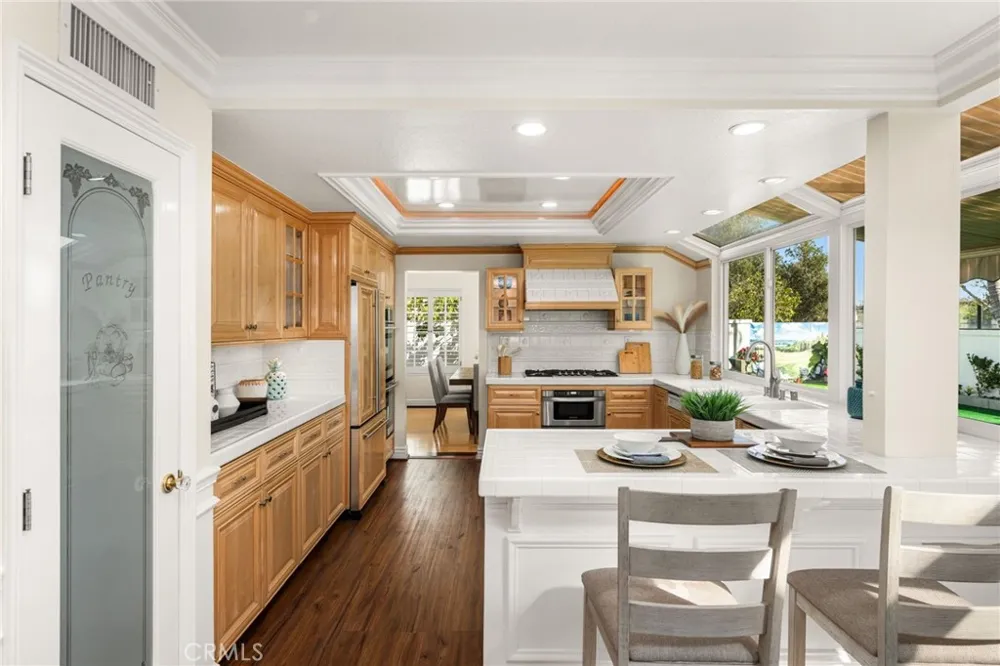 26822 Sommerset Lake Forest, CA 92630