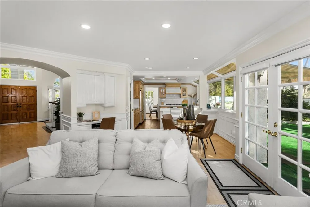 26822 Sommerset Lake Forest, CA 92630