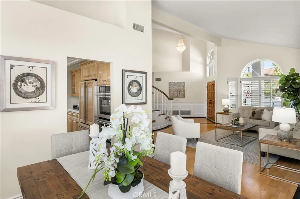 26822 Sommerset Lake Forest, CA 92630