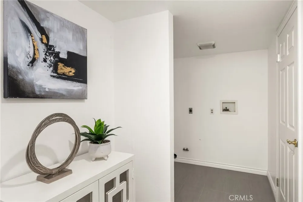 26822 Sommerset Lake Forest, CA 92630