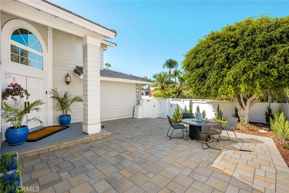 26822 Sommerset Lake Forest, CA 92630