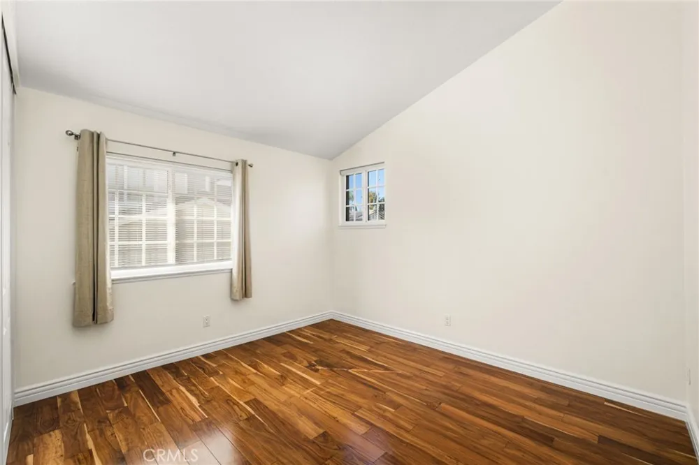 26822 Sommerset Lake Forest, CA 92630
