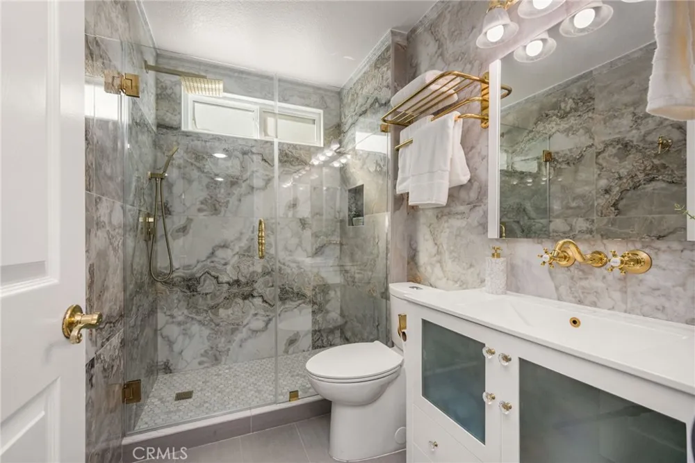 26822 Sommerset Lake Forest, CA 92630