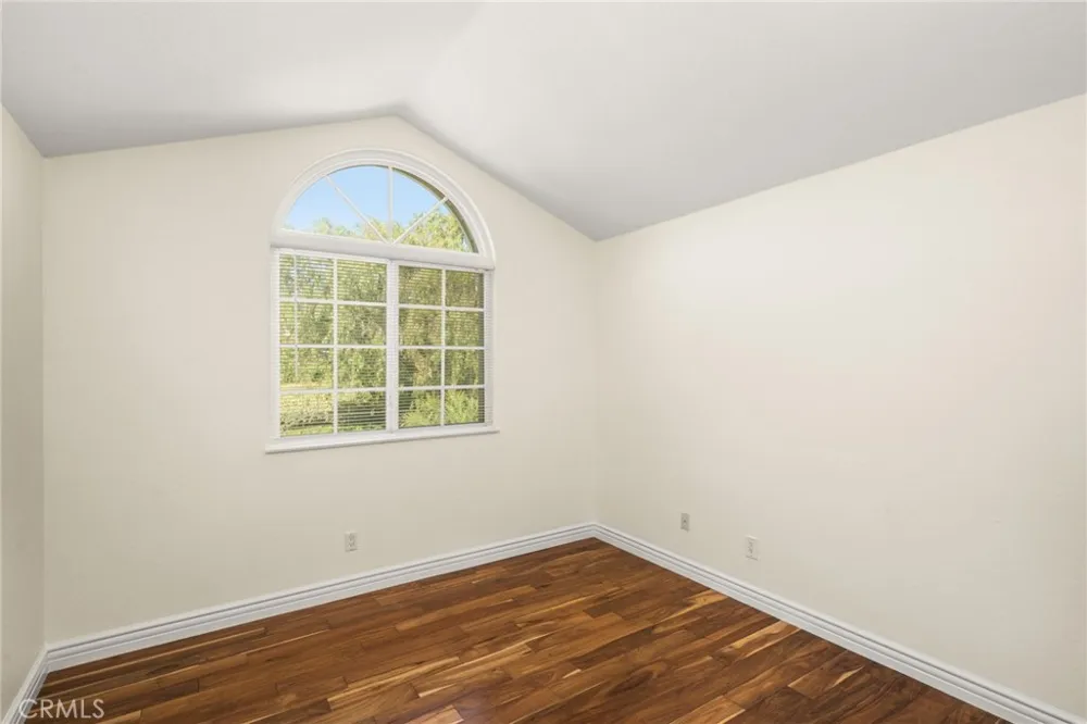 26822 Sommerset Lake Forest, CA 92630