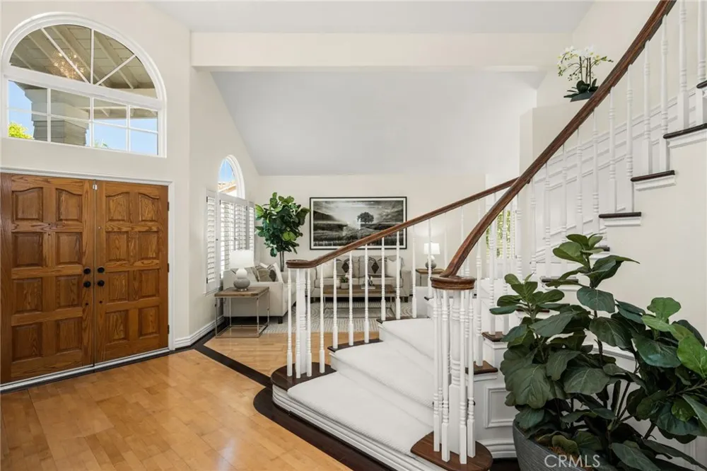 26822 Sommerset Lake Forest, CA 92630