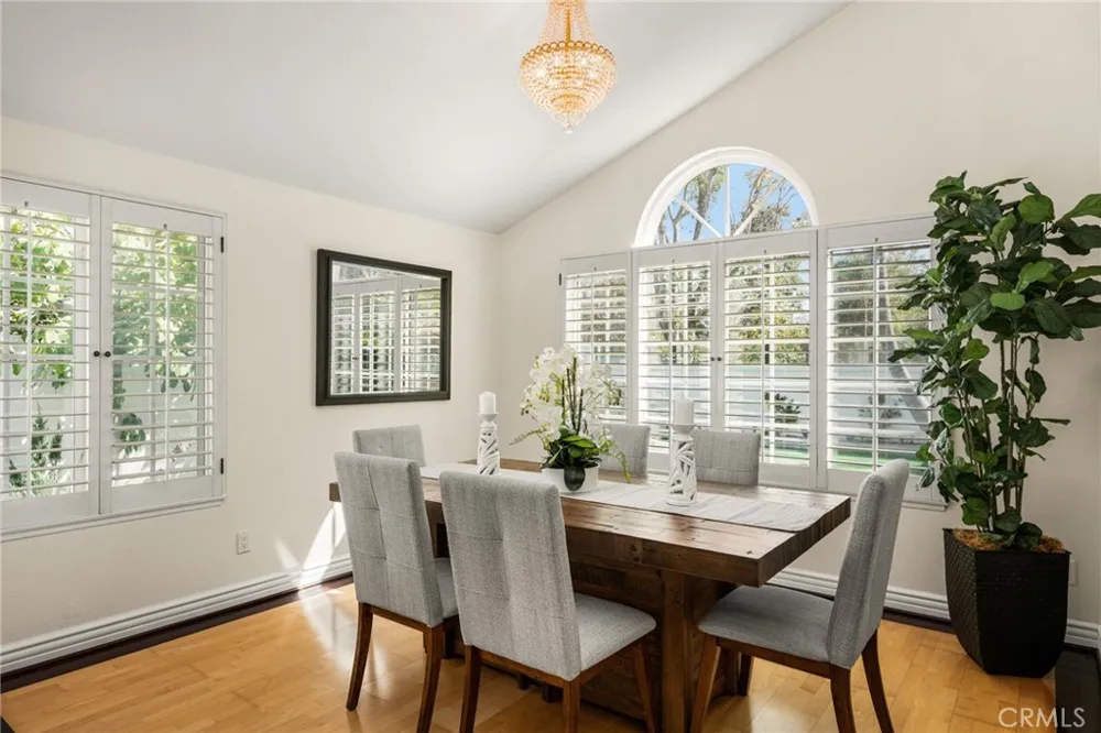 26822 Sommerset Lake Forest, CA 92630