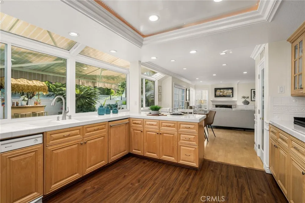 26822 Sommerset Lake Forest, CA 92630
