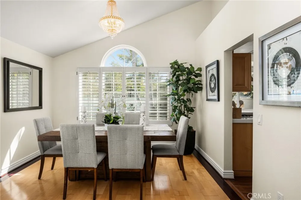 26822 Sommerset Lake Forest, CA 92630