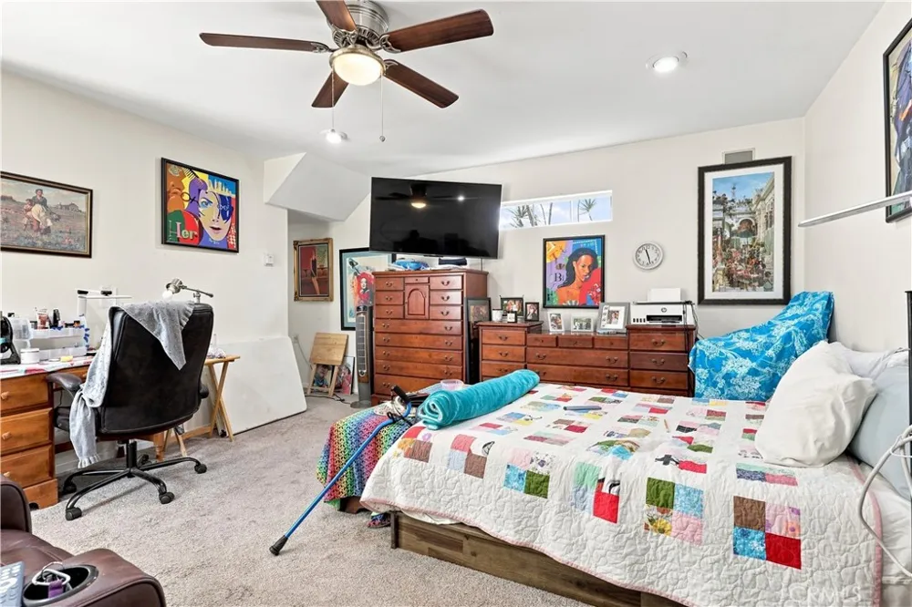 250 Palomares Ventura, CA 93003