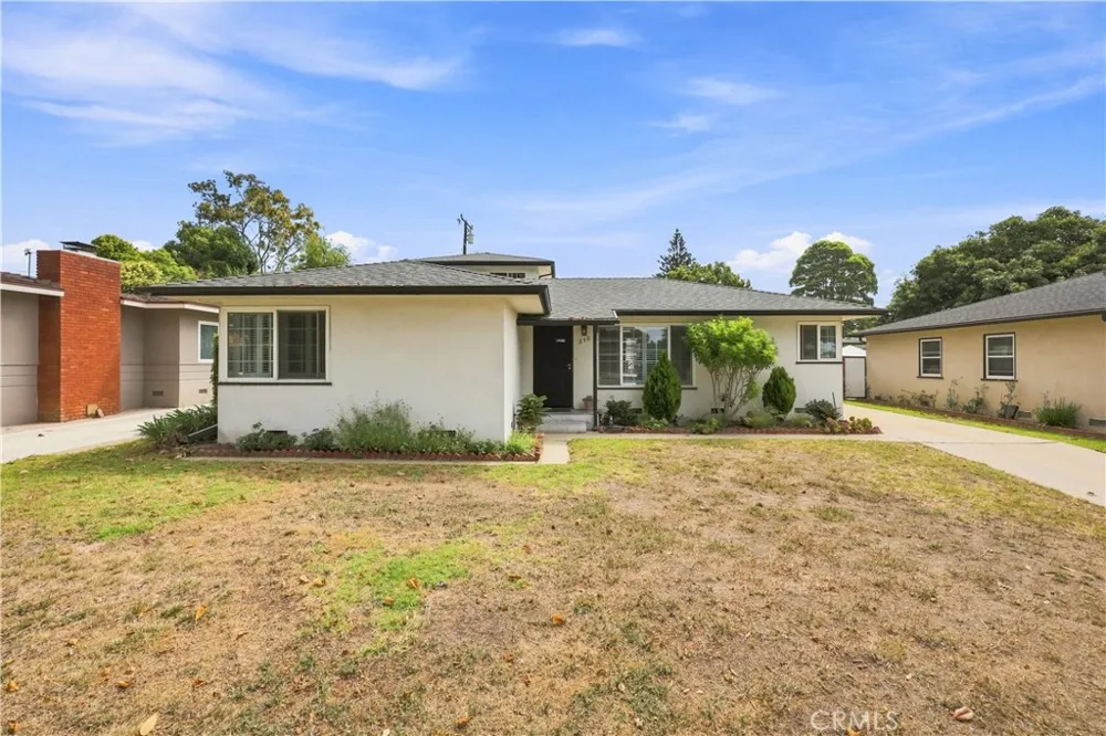 250 Palomares Ventura, CA 93003