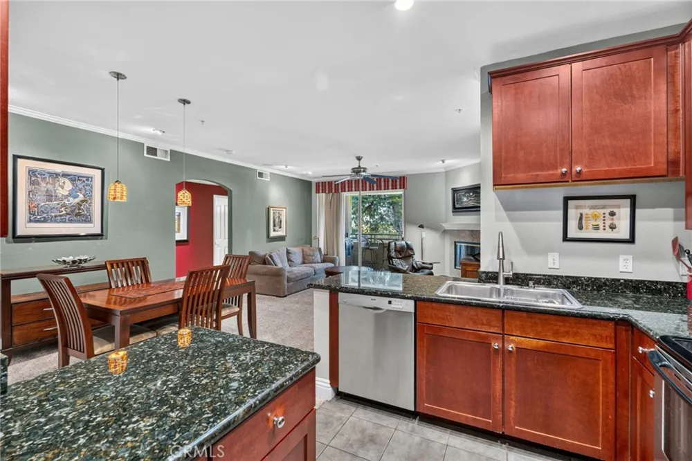 22681 Oakgrove #127 Aliso Viejo, CA 92656