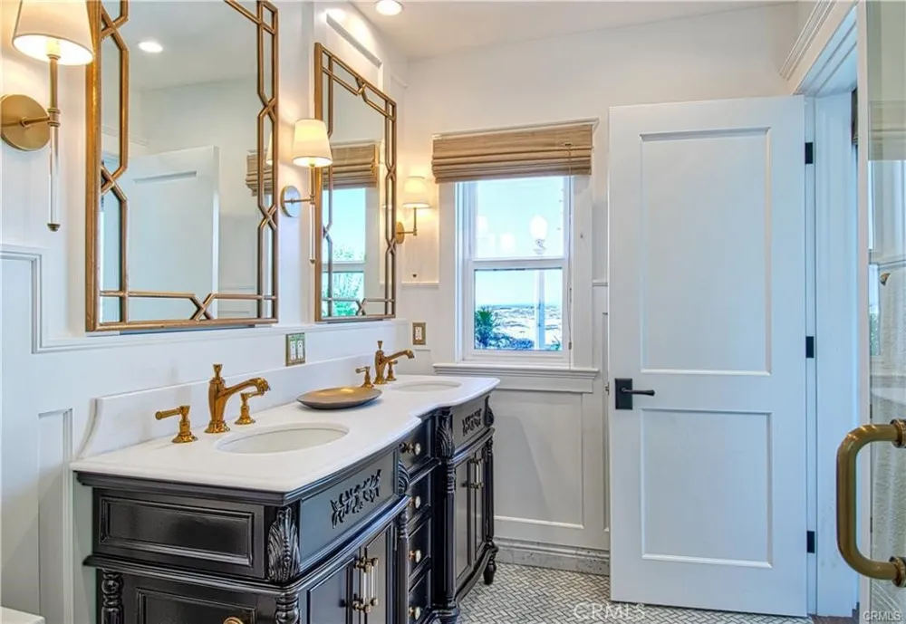 1119 E Balboa Boulevard #A Newport Beach, CA 92661