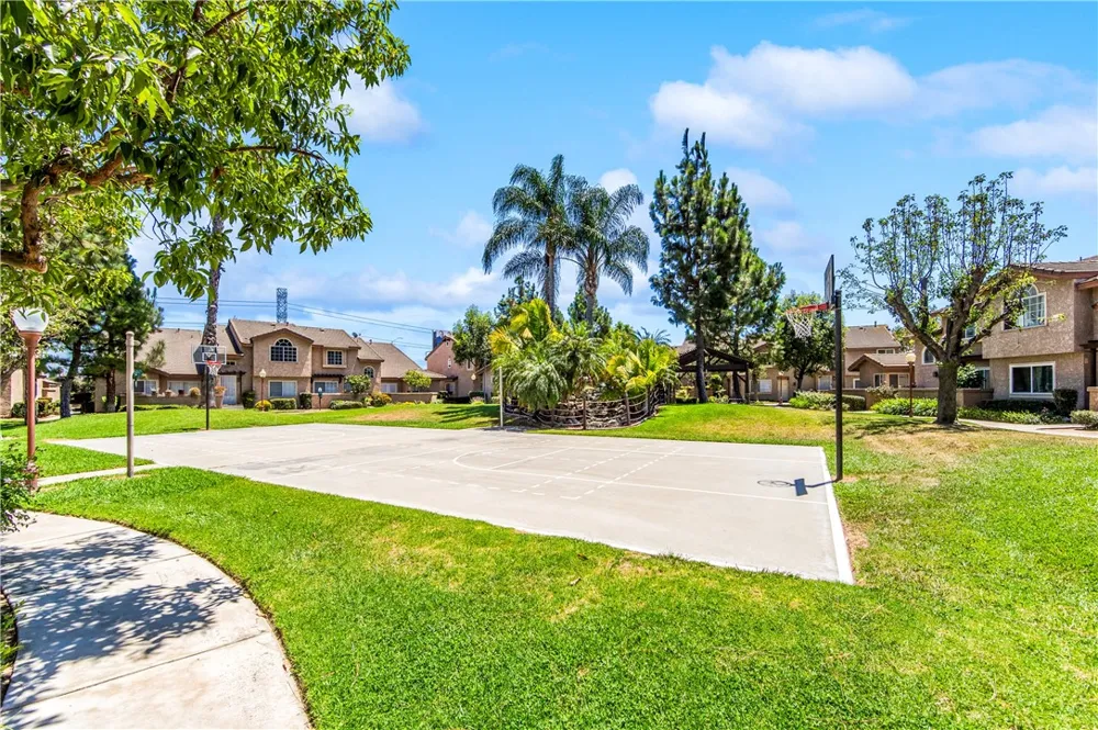 12525 Pinehurst El Monte, CA 91732