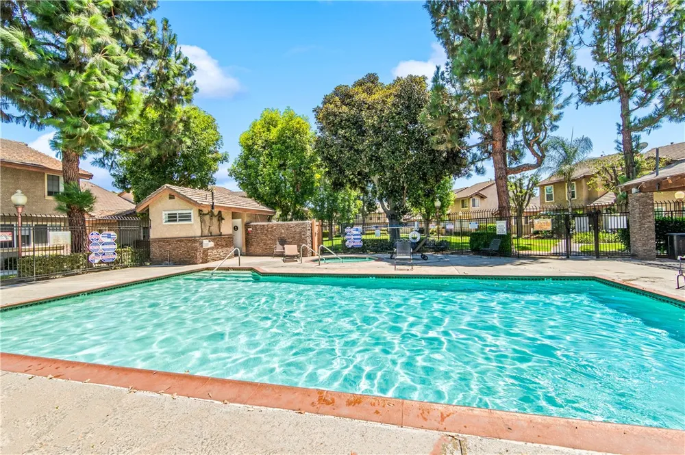 12525 Pinehurst El Monte, CA 91732
