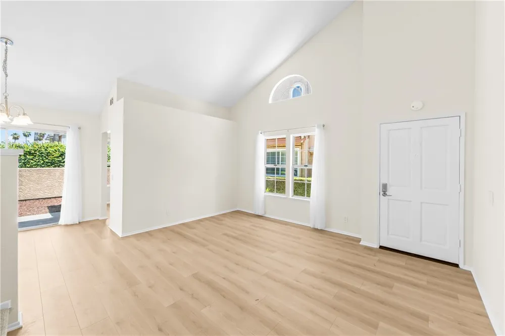 12525 Pinehurst El Monte, CA 91732