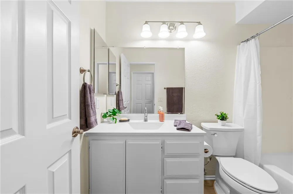 12525 Pinehurst El Monte, CA 91732