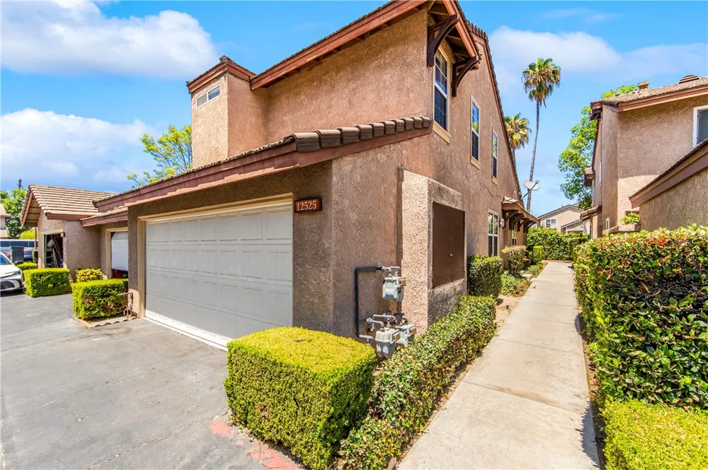 12525 Pinehurst El Monte, CA 91732