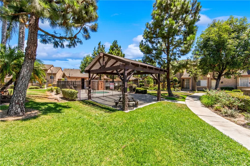 12525 Pinehurst El Monte, CA 91732