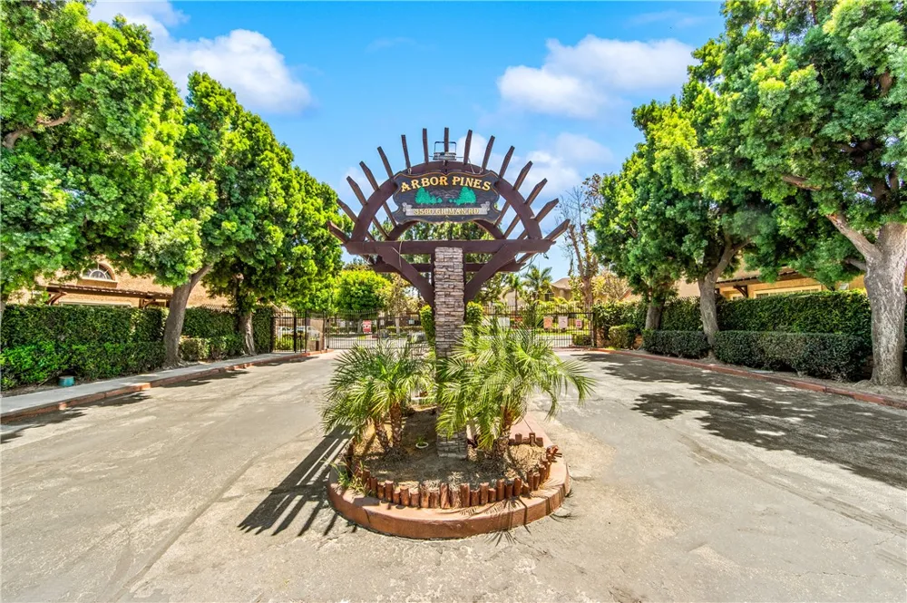 12525 Pinehurst El Monte, CA 91732
