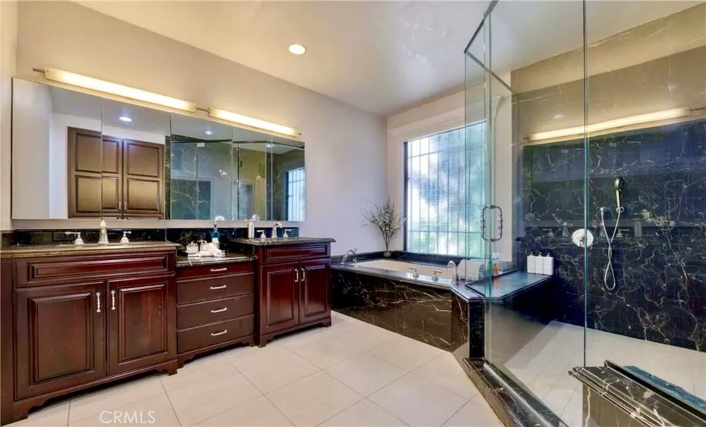 7218 Mulholland Los Angeles, CA 90068