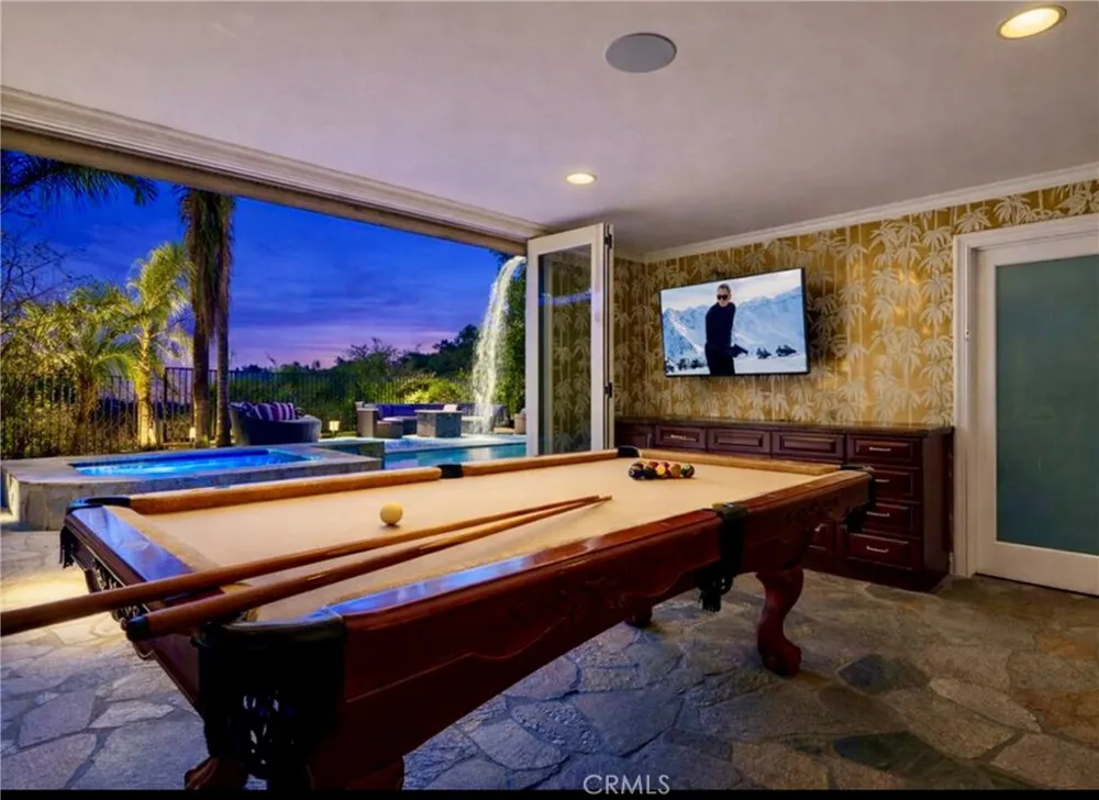 7218 Mulholland Los Angeles, CA 90068