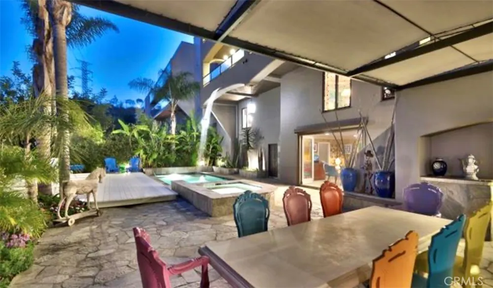 7218 Mulholland Los Angeles, CA 90068