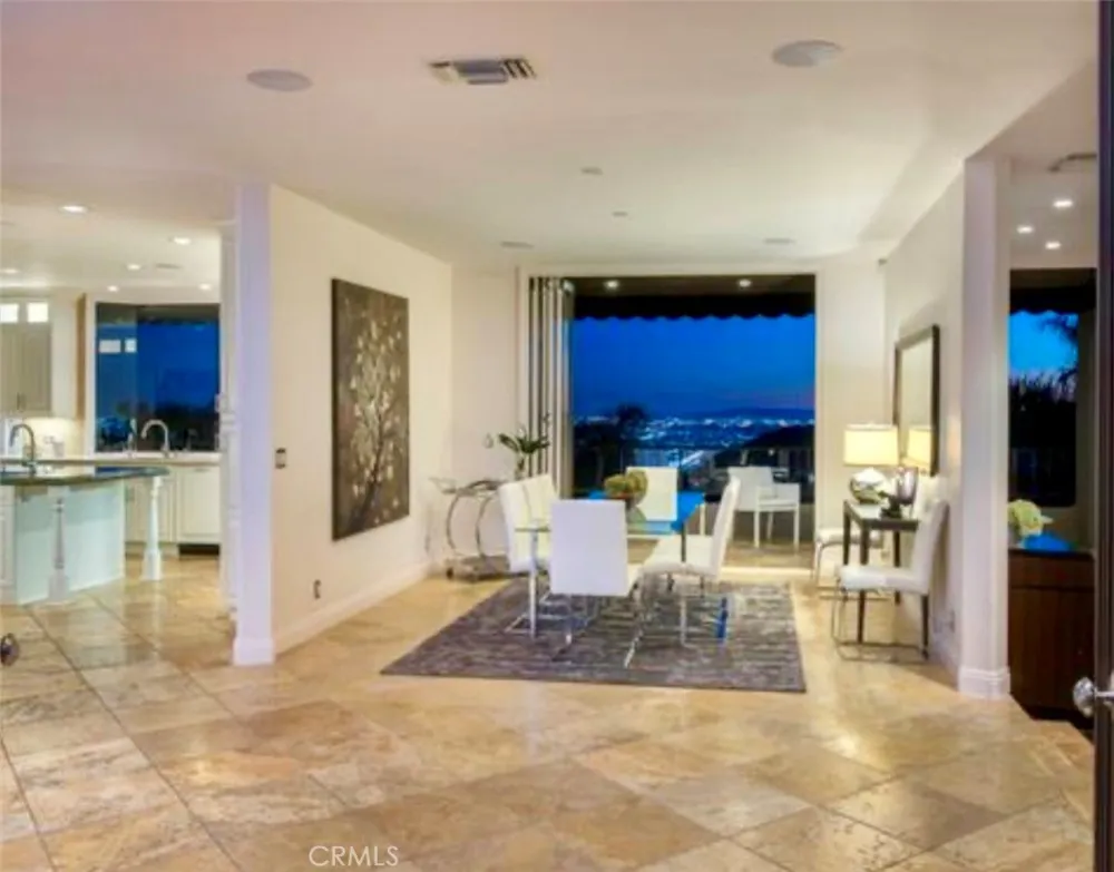 7218 Mulholland Los Angeles, CA 90068
