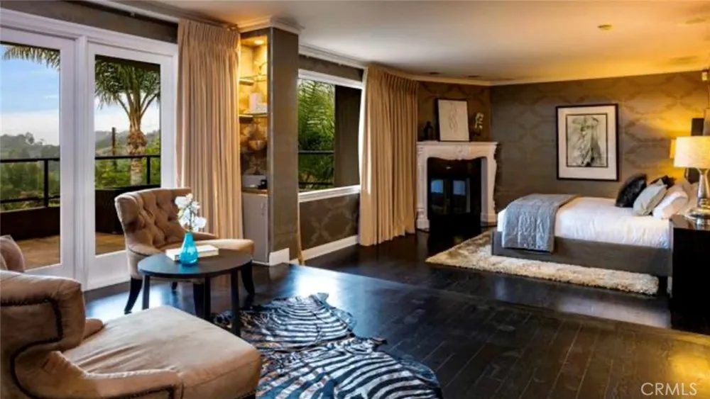 7218 Mulholland Los Angeles, CA 90068