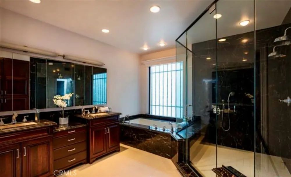 7218 Mulholland Los Angeles, CA 90068
