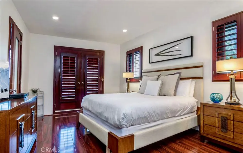 8827 Evanview Los Angeles, CA 90069
