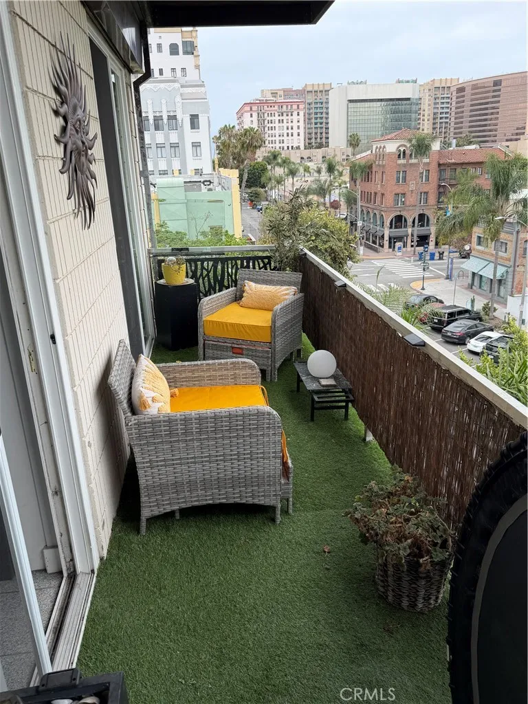 230 Linden #502 Long Beach, CA 90802