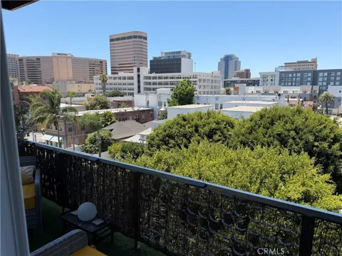 230 Linden #502