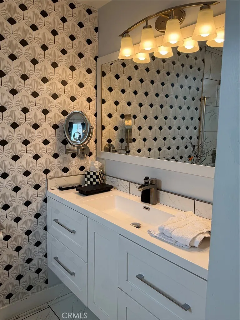 230 Linden #502 Long Beach, CA 90802