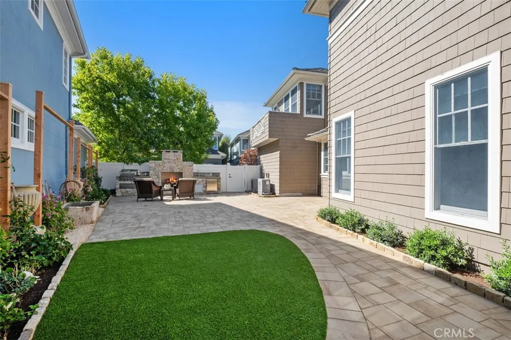40 Crooked Stick Drive Newport Beach, CA 92660