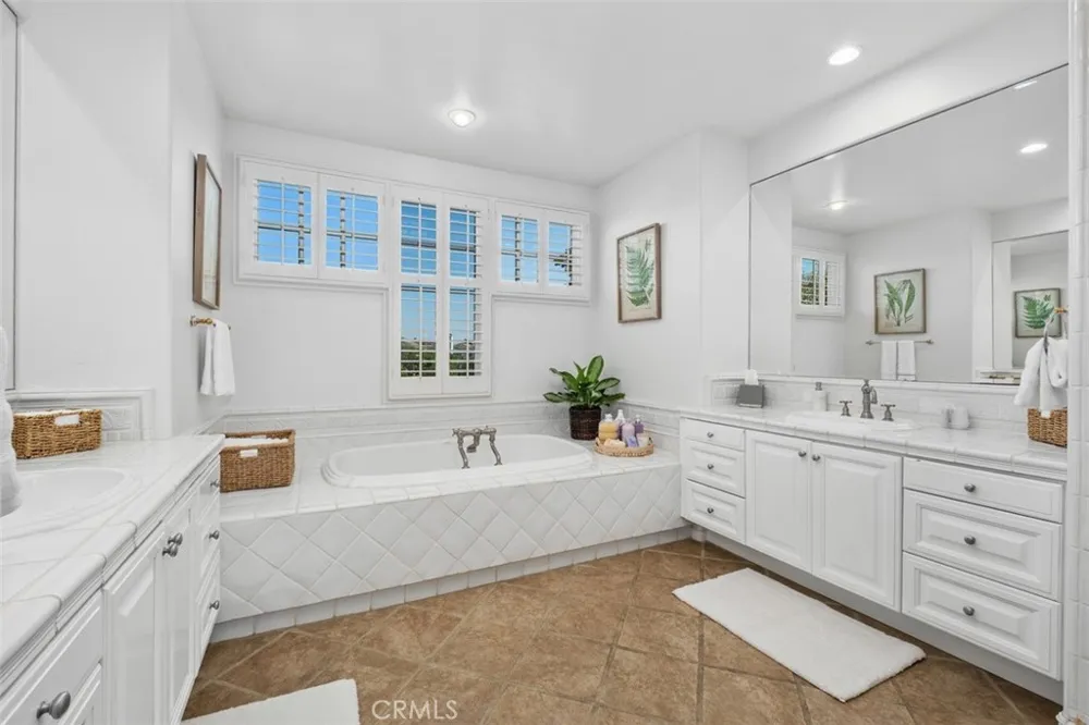 40 Crooked Stick Drive Newport Beach, CA 92660