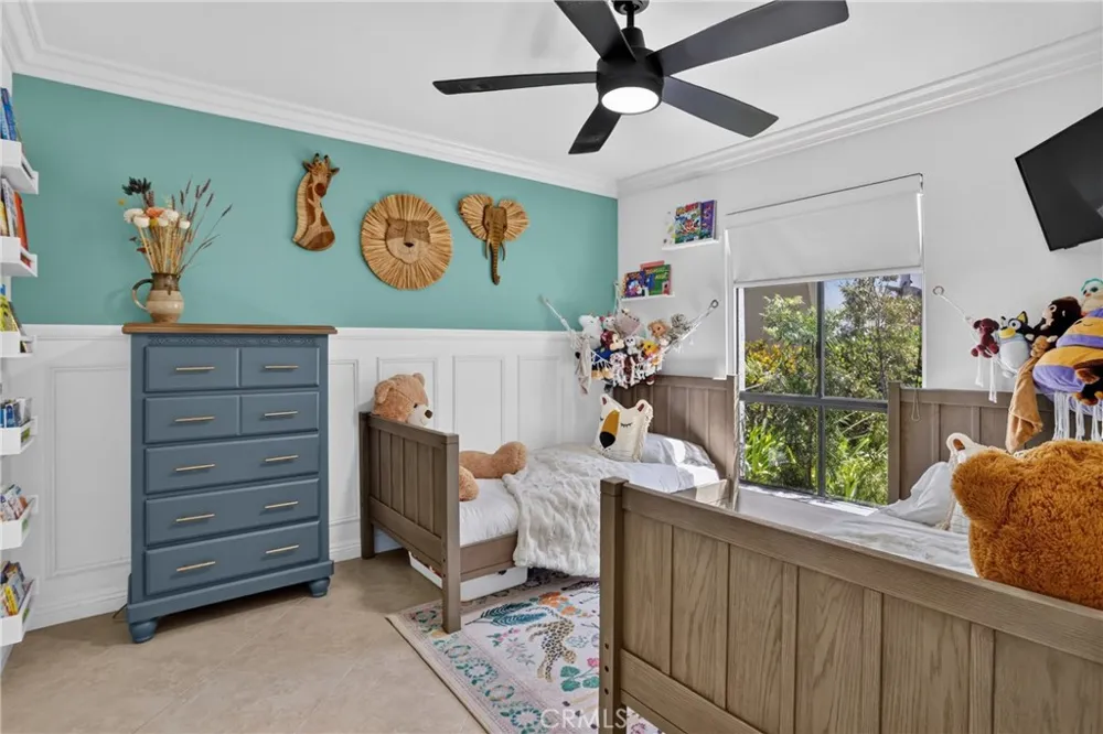 27871 Esporlas Mission Viejo, CA 92692