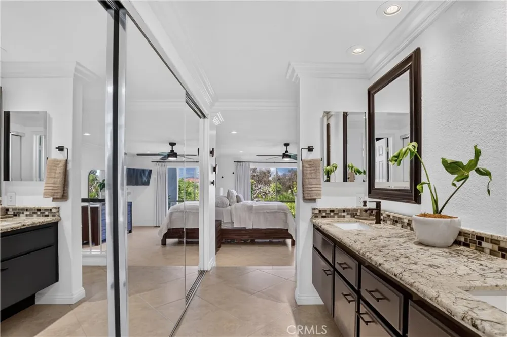 27871 Esporlas Mission Viejo, CA 92692