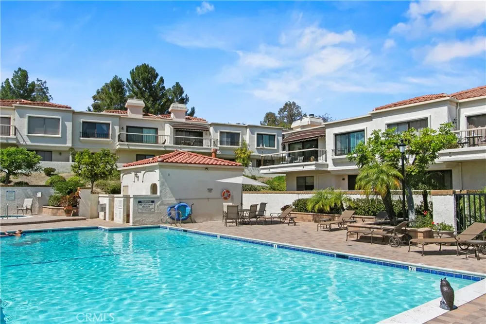 27871 Esporlas Mission Viejo, CA 92692