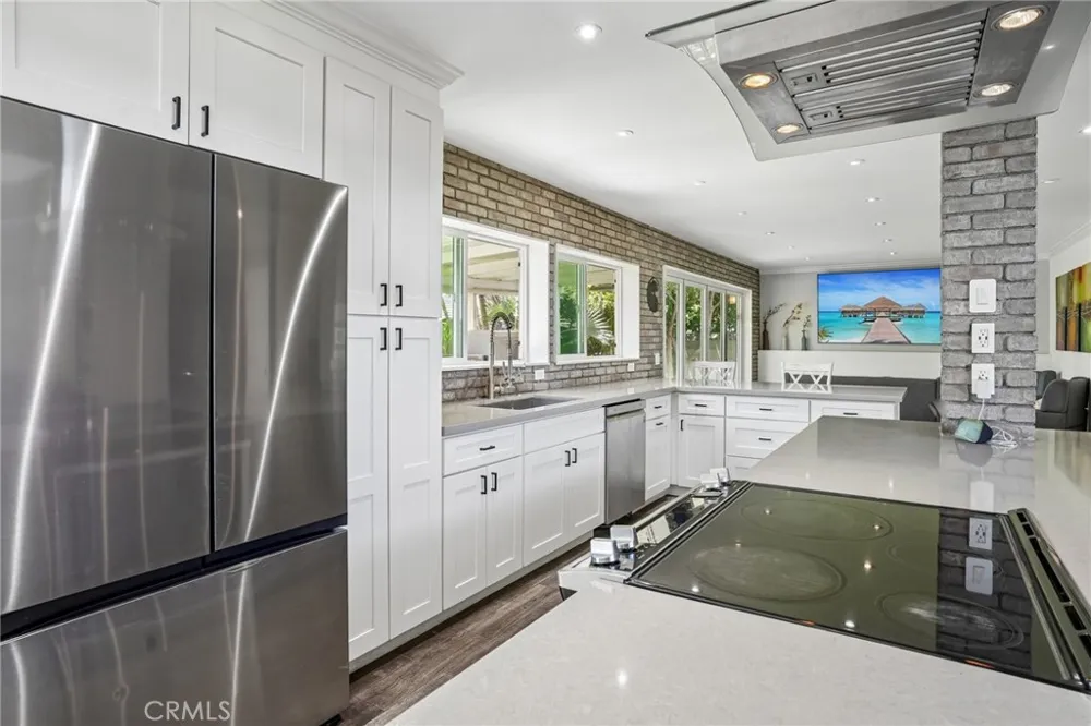 11652 Corinth Fountain Valley, CA 92708
